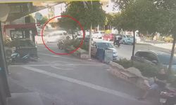 Antalya'da motosikletle hafif ticari araç çarpıştı