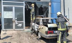 Antalya'da otomobil alevlere teslim oldu! Çaresizce izledi