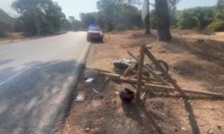 Manavgat’ta çitlere çarpan motosiklette yaralandı