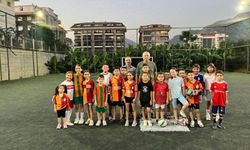 Yaylalı’da Yaz Kur’an Kursu öğrencileri halı sahada buluştu
