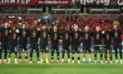 Fenerbahçe'nin efsane kaptanı Süper Lig ekibine hoca olarak gidiyor!