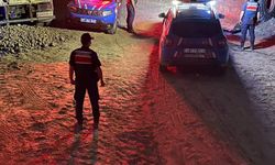 Antalya'da izinsiz kum alan 3 şüpheli gözaltında