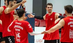 Alanya Belediyespor Erkek Voleybol Takımı Ankara'ya gitti
