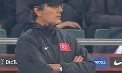 Son dakika! Türkiye-İtalya maçında Bursa’daki taraftarlardan istifa sesleri yükseliyor