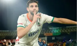 Alanyaspor'un genç stoperi Beşiktaş'a transfer oldu