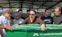 VİDEO İZLE l Atilla Taş kızı Sezen Taş'ı gözyaşlarıyla toprağa verdi!