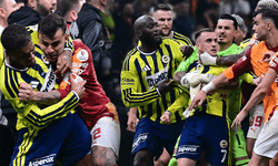 Son dakika l Galatasaray-Fenerbahçe derbisi bitişi kavgada 2 futbolcu kırmızı kart gördü