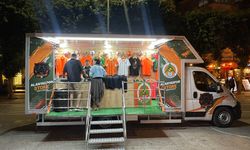 Alanyaspor seyyar mağazayı açtı