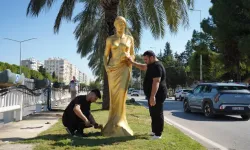 Antalya'da bu heykelleri her köşe başında görebilirsiniz