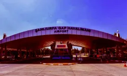 Son dakika l Ankara-Şanlıurfa uçuşunda korkutan not! Uçakta bomba ihbarı