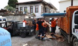 Antalya Balbey’de 15 kamyon atık kaldırıldı
