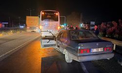 Antalya-Manavgat yolunda ışıkta bekleyen otobüse çarptı! Durumu ağır