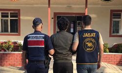 Antalya'da JASAT’tan aranan şahsa operasyon