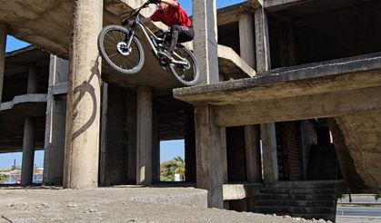 Alanya'da inşaat halindeki binada Freeride heyecanı