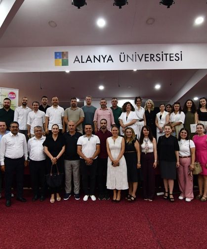 Alanya Üniversitesi’nden Geleceğe Yatırım: Sektör ve Akademi Aynı Masada!