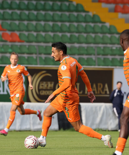 Alanyaspor Amedspor'a gol yağdırdı: 4-0