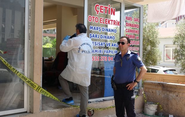 Oto elektrik ustası iş yerinde ölü bulundu