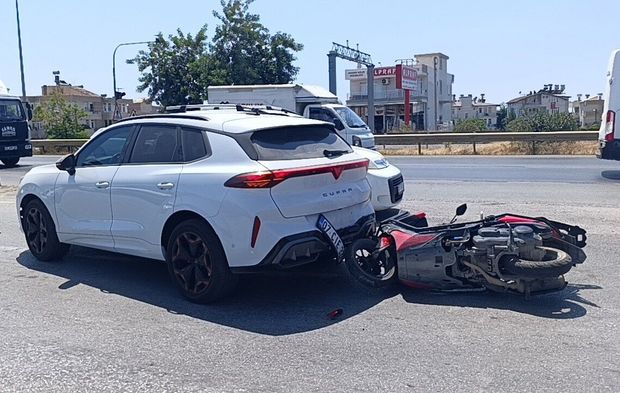 Manavgat'ta feci kaza: Sürücü ölümden döndü