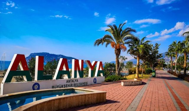 Alanya şaşırıyor! Valizini kapan geliyor