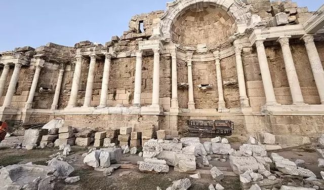 Antalya'da görkemli yapı, eski ihtişamına kavuşturuluyor