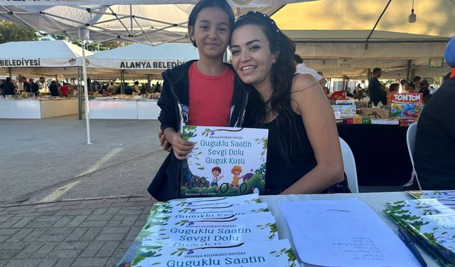 6. Alanya Kitap Fuarı’nda Baysal’ın kitabına yoğun ilgi