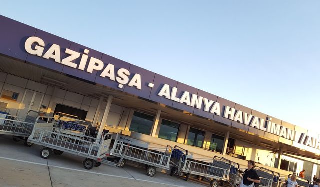 Gazipaşa-Alanya Havalimanı'nda AJet krizi! Sefer iptal edildi