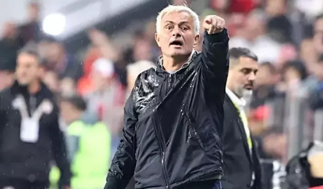 Mourinho, Fenerbahçe'nin neden şampiyon olamadığını açıkladı