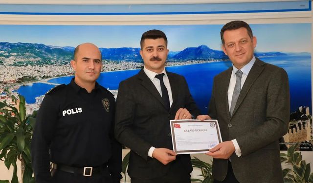 Alanya'da emniyet personeli ödüllendirildi