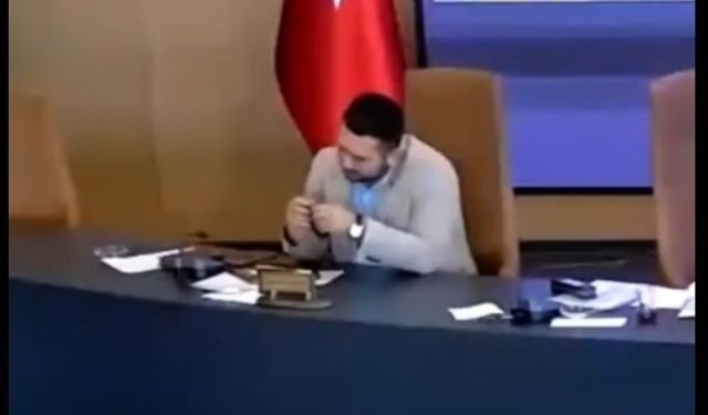 Alanya Belediye Meclisi'nde tesbih gerginliği: AK Parti'den tepki geldi