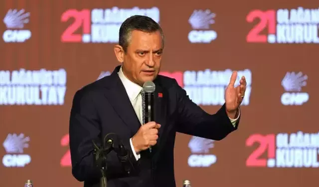 Özgür Özel yeniden CHP Genel Başkanı seçildi