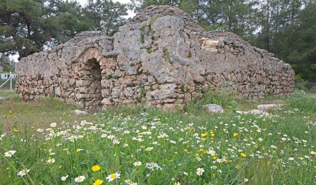 Antalya'nın 300 yıllık tarihi su sarnıcı yeniden hayat buluyor