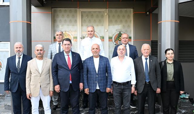 Dere'den Alanyaspor Başkanı Çavuşoğlu'na taziye ziyareti