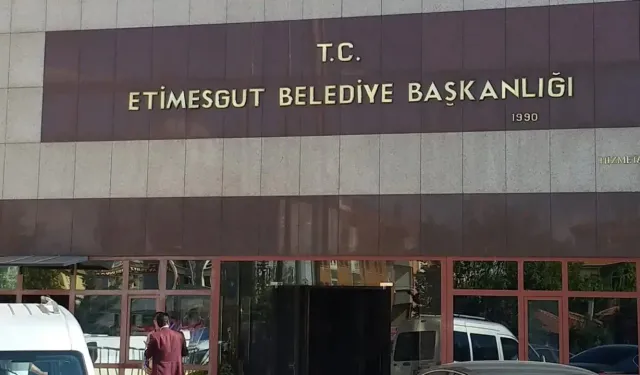 Etimesgut'ta başkanvekili CHP'den: Başkanvekili Dilber seçildi