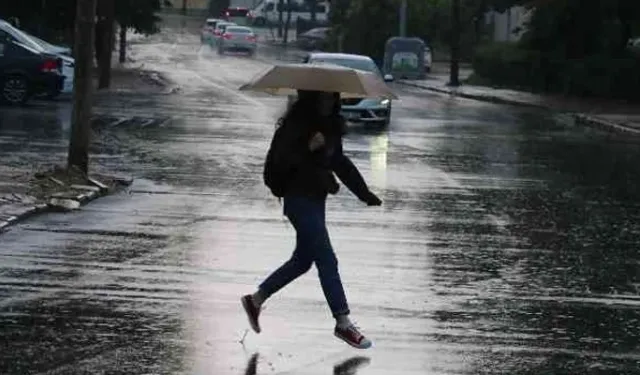 İstanbul’da sağanak alarmı: Meteoroloji gün gün açıkladı