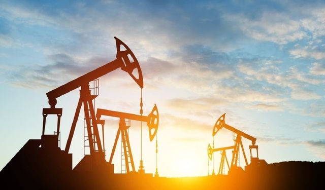 Petrol fiyatlarında sert düşüş: Gözler akaryakıta çevrildi