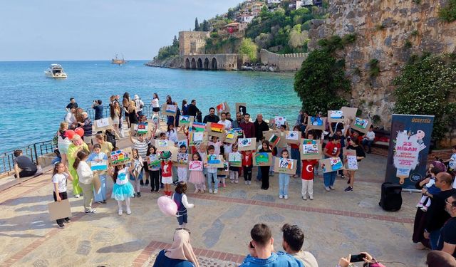 AK Gençlik’ten 23 Nisan’a özel resim yarışması