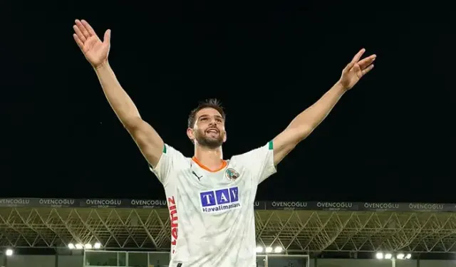 Trabzonspor ve Galatasaray genç oyuncu için karşı karşıya