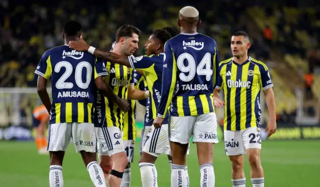 Fenerbahçe'den dikkat çeken transfer! Resmen duyurdular