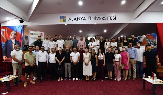 Alanya Üniversitesi’nden Geleceğe Yatırım: Sektör ve Akademi Aynı Masada!