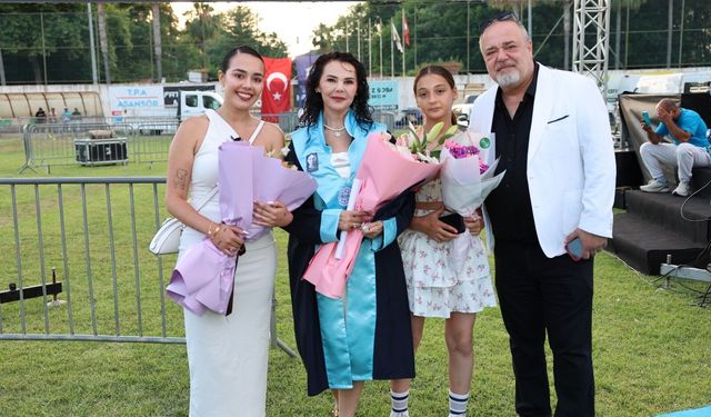 ALKÜ'den mezun oldu, hikayesi duygulandırdı