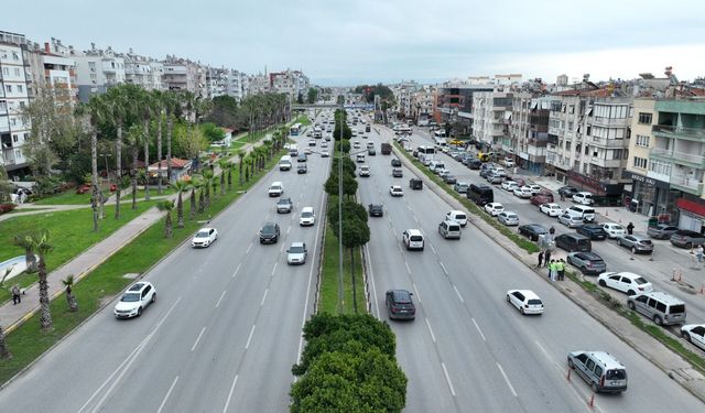 Antalya Büyükşehir Belediyesi kavşaklarda düzenleme yapıyor
