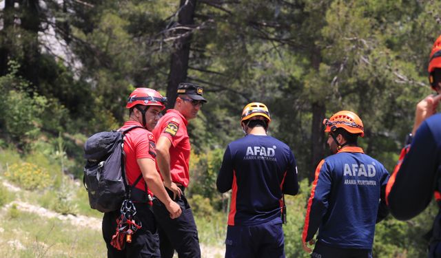 Antalya'da Kral Havuzu yolunda mahsur kaldılar