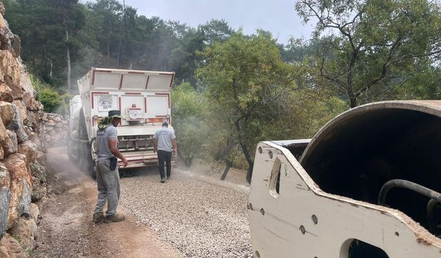 Gazipaşa Zeytinada Mahallesi asfaltına kavuşuyor: Mahallelinin yüzü güldü