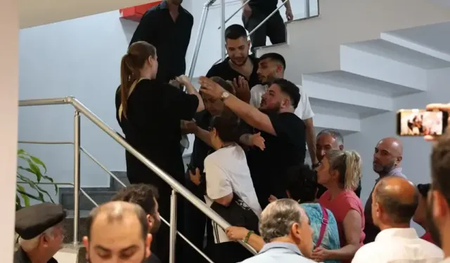 CHP'de olaylı arbede: Mutlak butlan tartışması