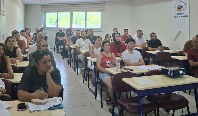 Satranç Aday Hakem Kursu Alanya'da yapıldı