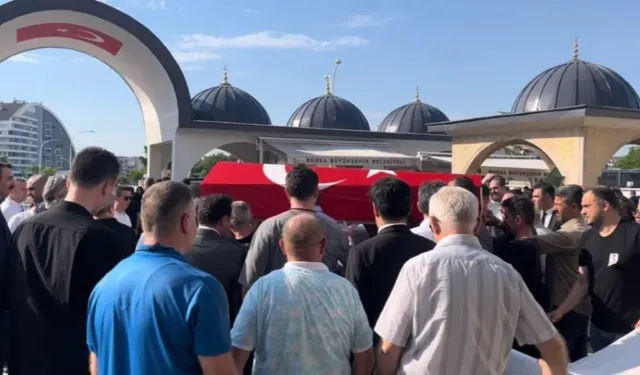 Duruşma esnasında yıkılan kürsü: Savcı Ayhan Uyumaz’a acı veda!