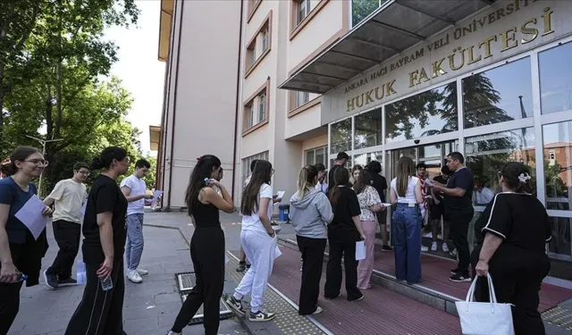 YKS maratonu başlıyor! Sınav saat kaçta, kapılar kaçta kapanıyor?