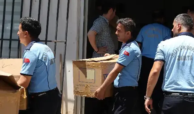 Antalya’da turistleri hedef alan şebekeye darbe: Binlerce sahte parfüm yakalandı