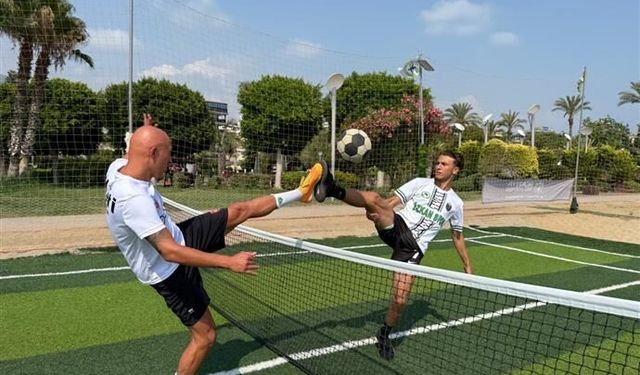 Alanya'da Geleneksel Futnet Ayak Tenisi Turnuvası başlıyor