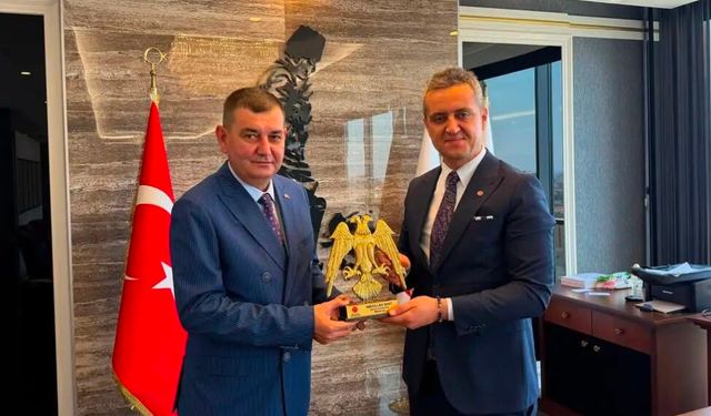 Alanya Adliyesi'nde siyasi trafik